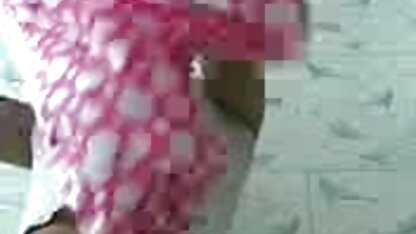 सेक्सी गोरा सोचता है कि गुदा इच्छा बढ़ाने का सही तरीका है सेक्सी फिल्म फुल एचडी में