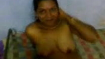 स्वादिष्ट स्पेनिश लड़की पहली बार इंग्लिश फिल्म सेक्सी फुल में
