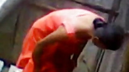 प्यारी से कचरे के डिब्बे के साथ ब्लू फिल्म फुल मूवी एचडी में